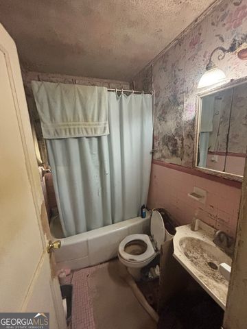 1408 Woodrow Avenue, Dublin, GA 31021
