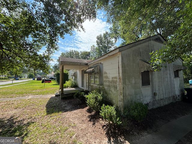 1408 Woodrow Avenue, Dublin, GA 31021