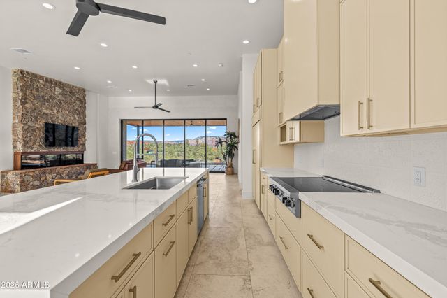 10 Amber Cliffs Way, Sedona, AZ 86336