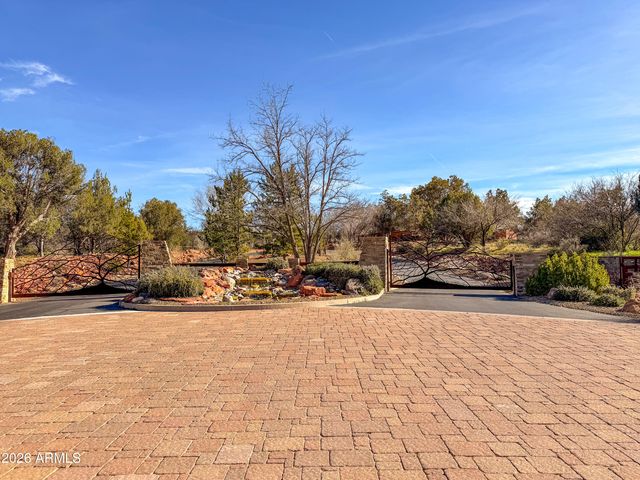 10 Amber Cliffs Way, Sedona, AZ 86336