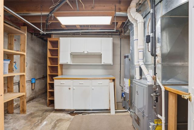 165 Timber Lane, Robins, IA 52328