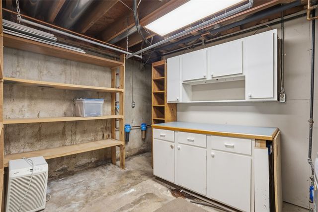 165 Timber Lane, Robins, IA 52328