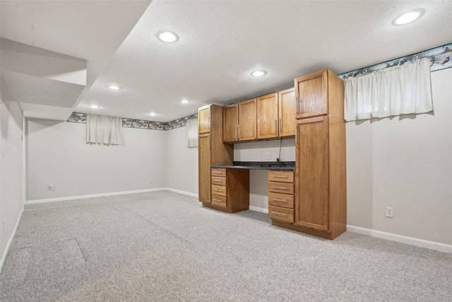 165 Timber Lane, Robins, IA 52328