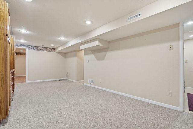 165 Timber Lane, Robins, IA 52328