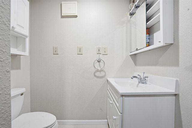 165 Timber Lane, Robins, IA 52328