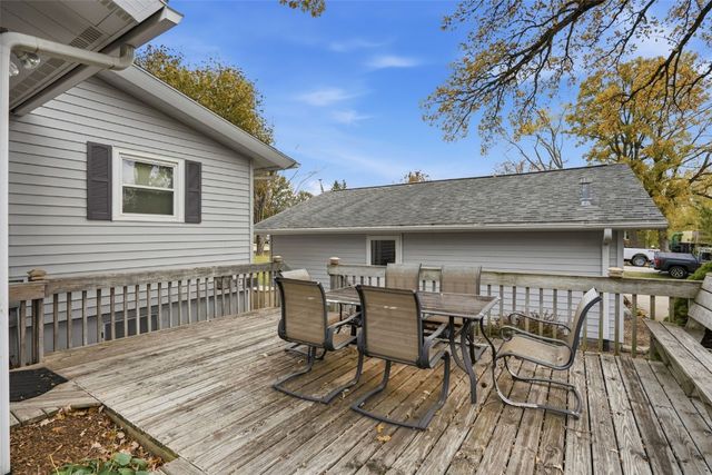 165 Timber Lane, Robins, IA 52328