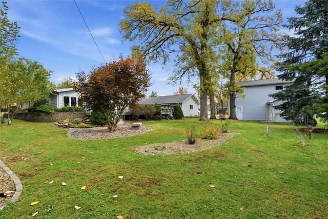 165 Timber Lane, Robins, IA 52328