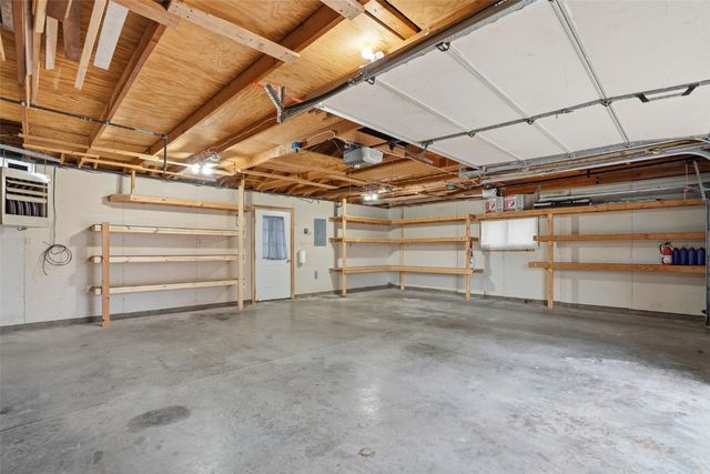 165 Timber Lane, Robins, IA 52328