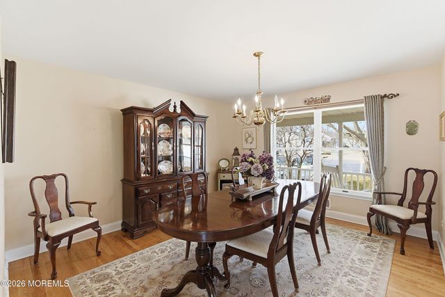 19 Shasta Lane, Toms River, NJ 08753