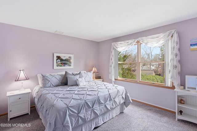 19 Shasta Lane, Toms River, NJ 08753