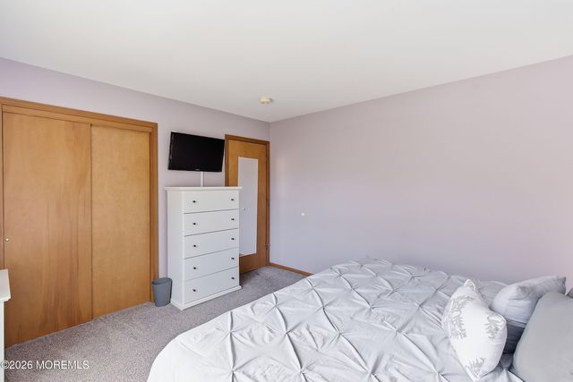 19 Shasta Lane, Toms River, NJ 08753