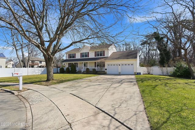 19 Shasta Lane, Toms River, NJ 08753