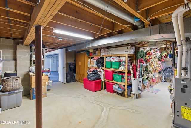 19 Shasta Lane, Toms River, NJ 08753