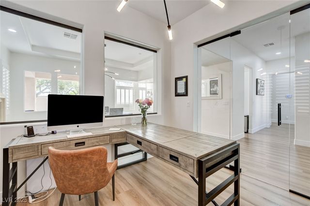 11251 La Madre Ridge Drive, Las Vegas, NV 89135