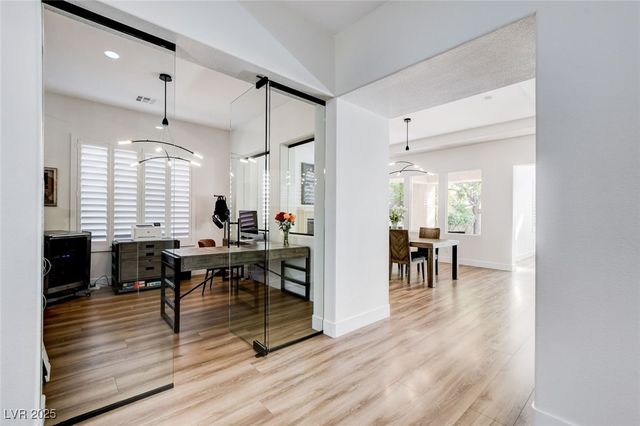 11251 La Madre Ridge Drive, Las Vegas, NV 89135