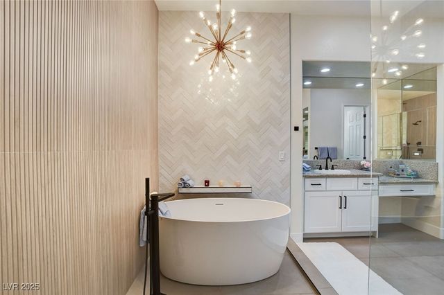 11251 La Madre Ridge Drive, Las Vegas, NV 89135