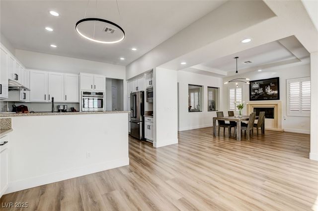 11251 La Madre Ridge Drive, Las Vegas, NV 89135