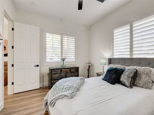 11251 La Madre Ridge Drive, Las Vegas, NV 89135