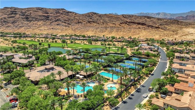 11251 La Madre Ridge Drive, Las Vegas, NV 89135