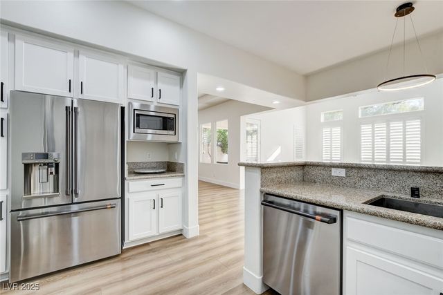 11251 La Madre Ridge Drive, Las Vegas, NV 89135