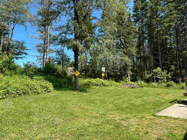 26 Dalton Road, Pittsburg, NH 03592