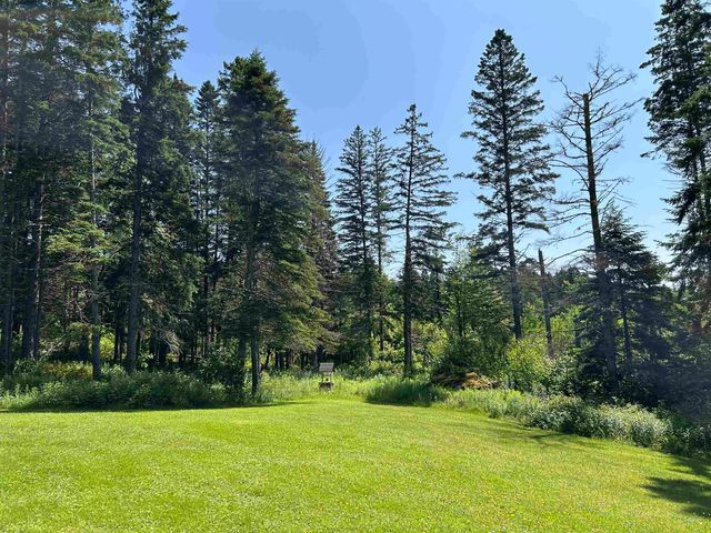 26 Dalton Road, Pittsburg, NH 03592