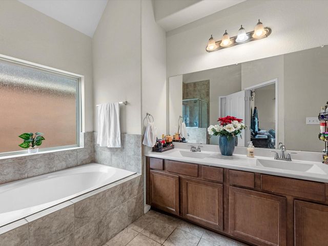 10518 Sun River Falls Drive, Humble, TX 77396