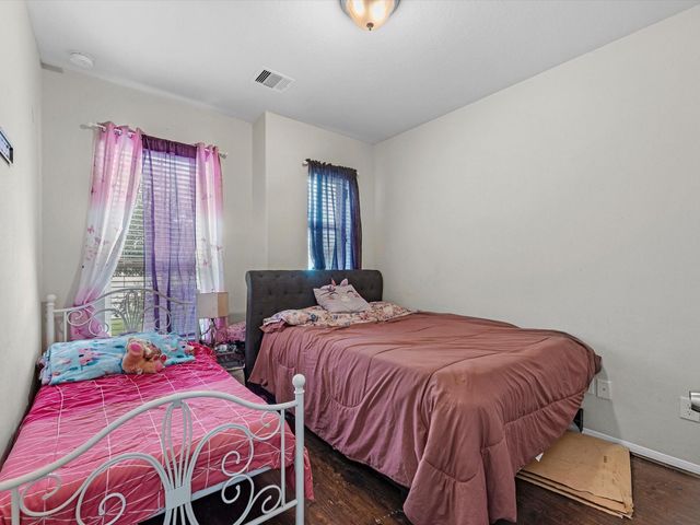 10518 Sun River Falls Drive, Humble, TX 77396