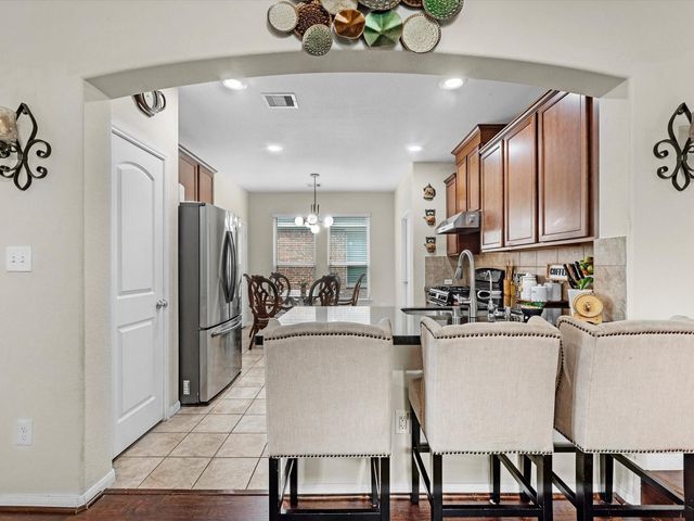 10518 Sun River Falls Drive, Humble, TX 77396