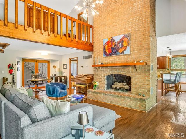 44 Larkmoor Drive, Glen Carbon, IL 62034