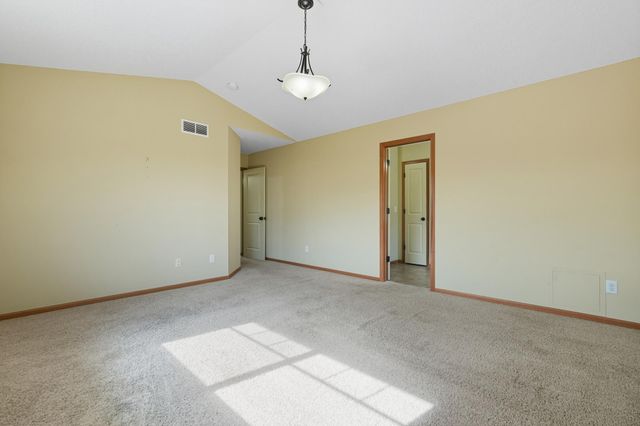 11333 Ivywood Trail, Woodbury, MN 55129