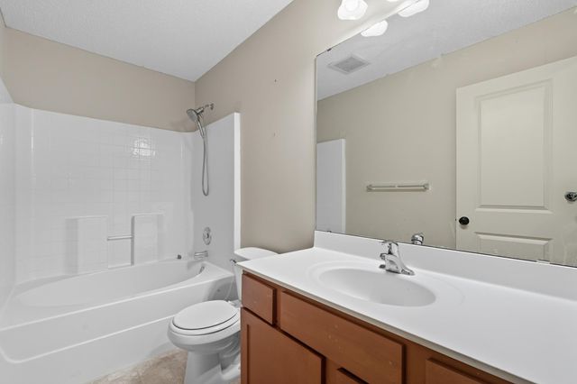 11333 Ivywood Trail, Woodbury, MN 55129