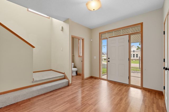 11333 Ivywood Trail, Woodbury, MN 55129