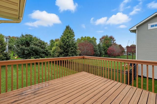 11333 Ivywood Trail, Woodbury, MN 55129