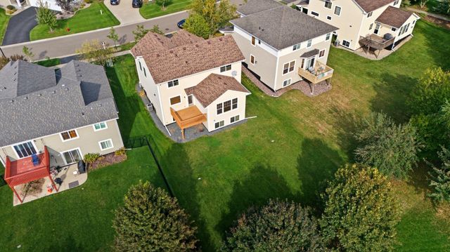 11333 Ivywood Trail, Woodbury, MN 55129