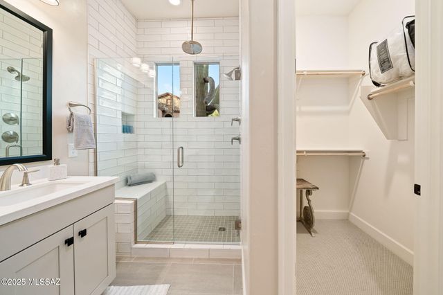 14374 N Mickelson Canyon Court, Oro Valley, AZ 85755