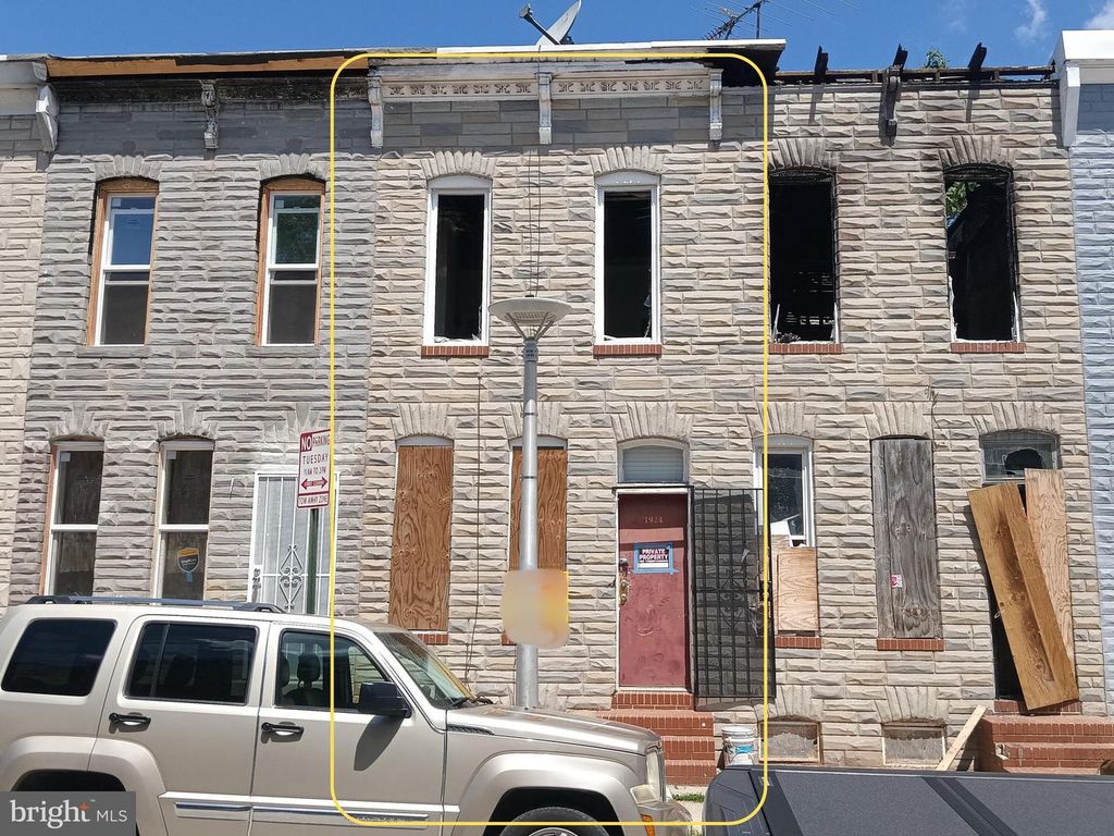 Image 1 of property listing at 1924 CHRISTIAN ST, Baltimore, MD 21223