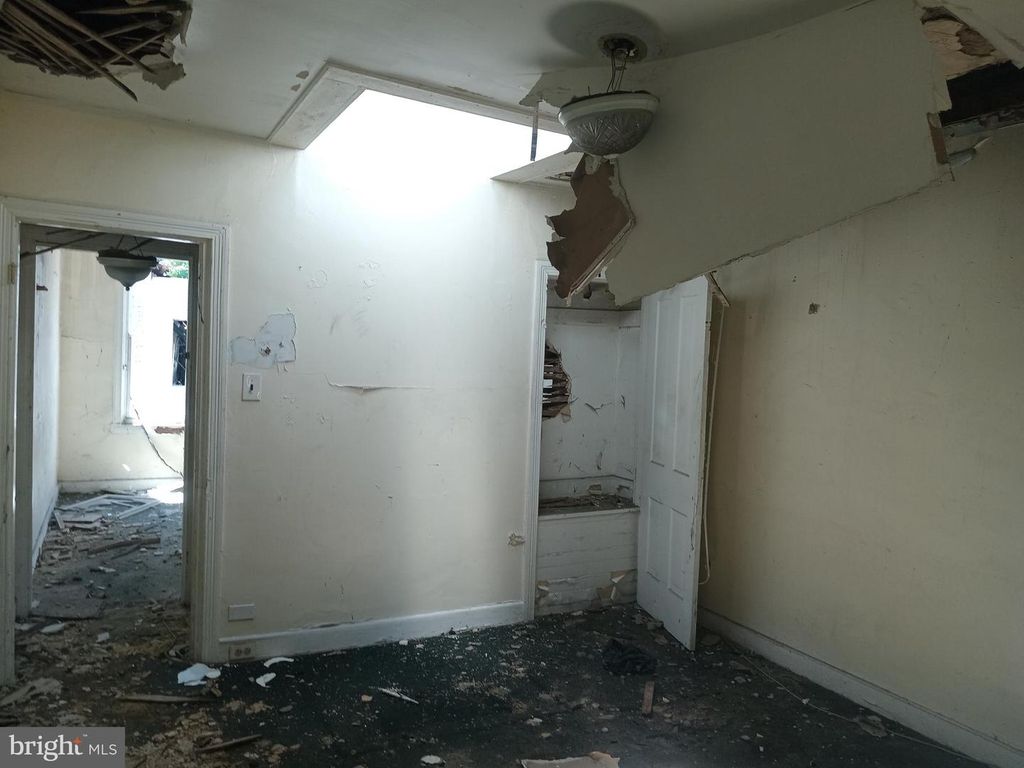Image 5 of property listing at 1924 CHRISTIAN ST, Baltimore, MD 21223