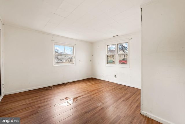 1318 WILSON POINT RD, Baltimore, MD 21220