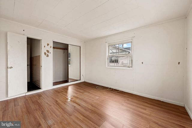 1318 WILSON POINT RD, Baltimore, MD 21220