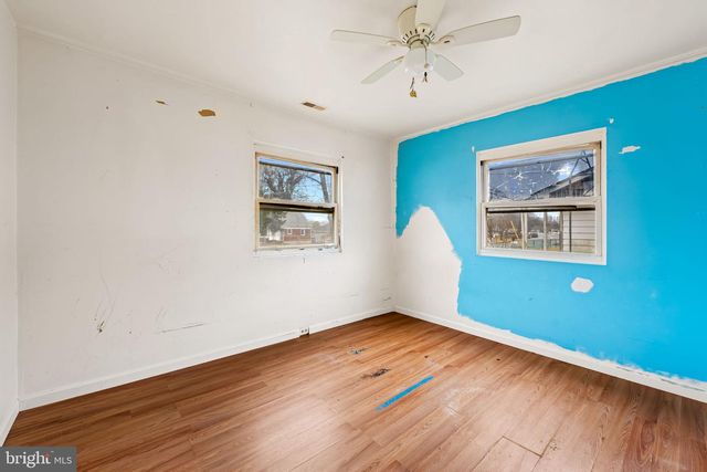 1318 WILSON POINT RD, Baltimore, MD 21220