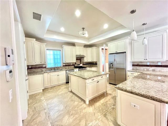 9538 Blackley Street, Temple City, CA 91780