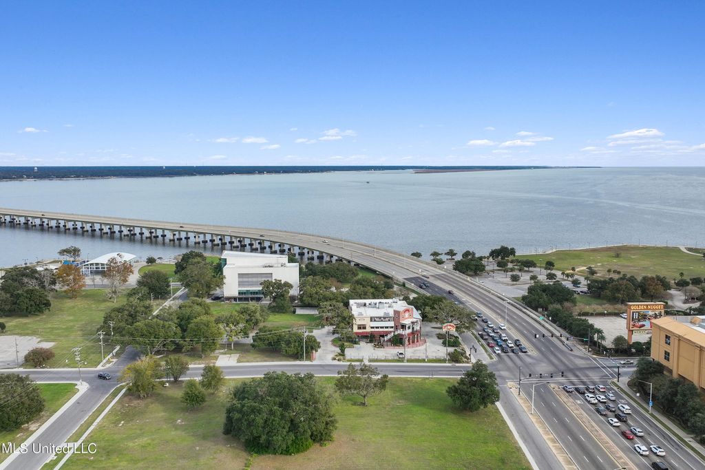 164 Beach Blvd., Biloxi, MS 39530