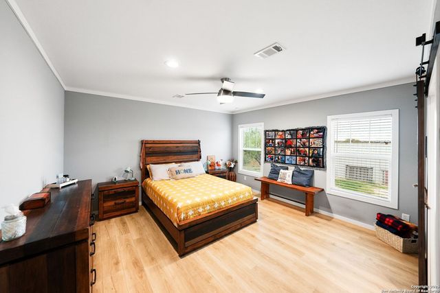 192 County Road 5635, Castroville, TX 78009