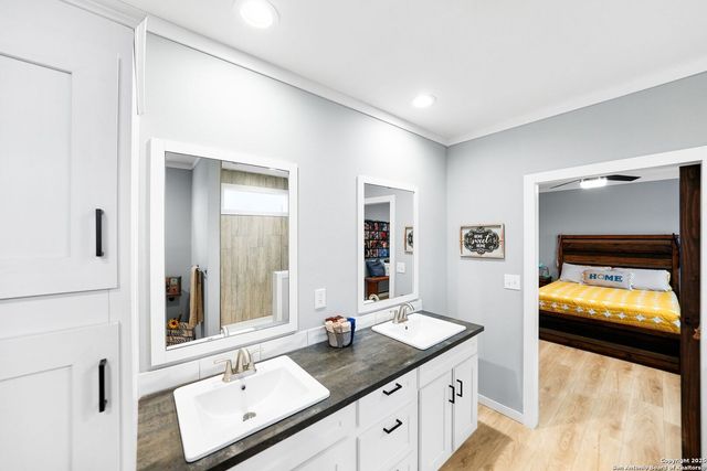 192 County Road 5635, Castroville, TX 78009