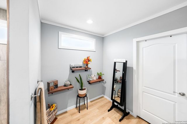 192 County Road 5635, Castroville, TX 78009