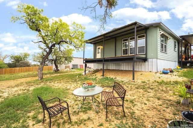 192 County Road 5635, Castroville, TX 78009