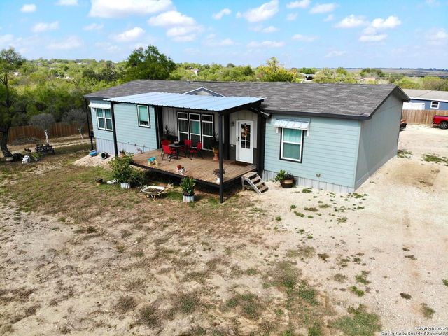 192 County Road 5635, Castroville, TX 78009