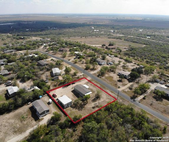 192 County Road 5635, Castroville, TX 78009