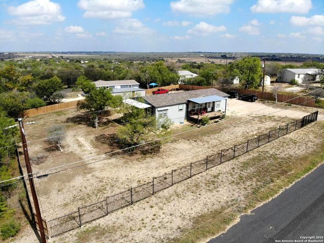 192 County Road 5635, Castroville, TX 78009